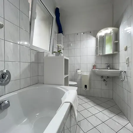 Grosse Maisonette-wohnung By Rabe - Gartenabteil, Smart-tv, Netflix Apartamento *