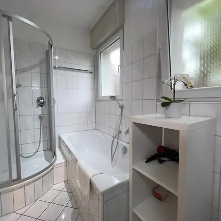 Grosse Maisonette-wohnung By Rabe - Gartenabteil, Smart-tv, Netflix Apartamento