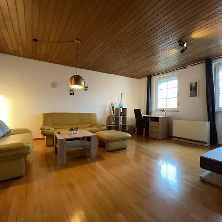 Uebernachten In Grosser Maisonette-wohnung By Rabe Apartment Karlsruhe